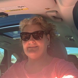 Meet your Posher, Bevly